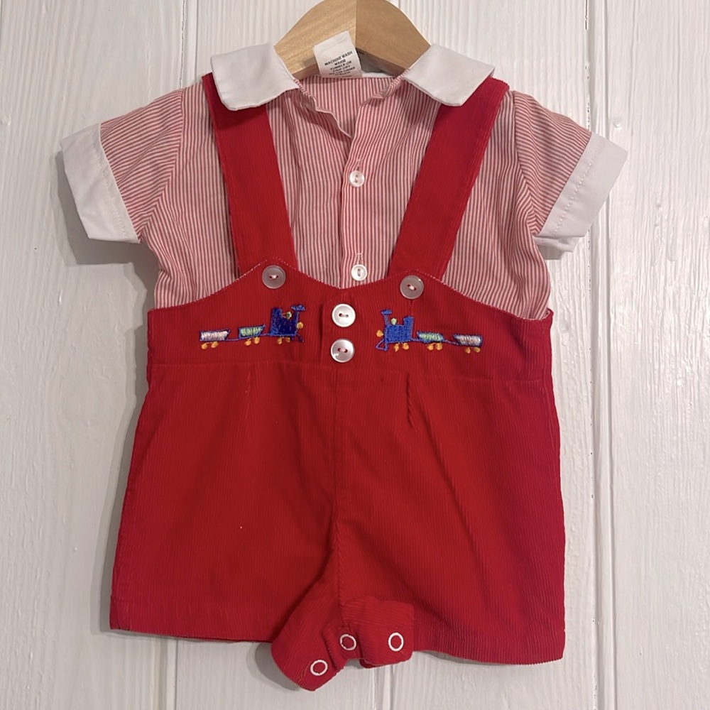 80s VINTAGE EUC Paper Tag Boys Embroidered Smocked Train Overalls Matching Set